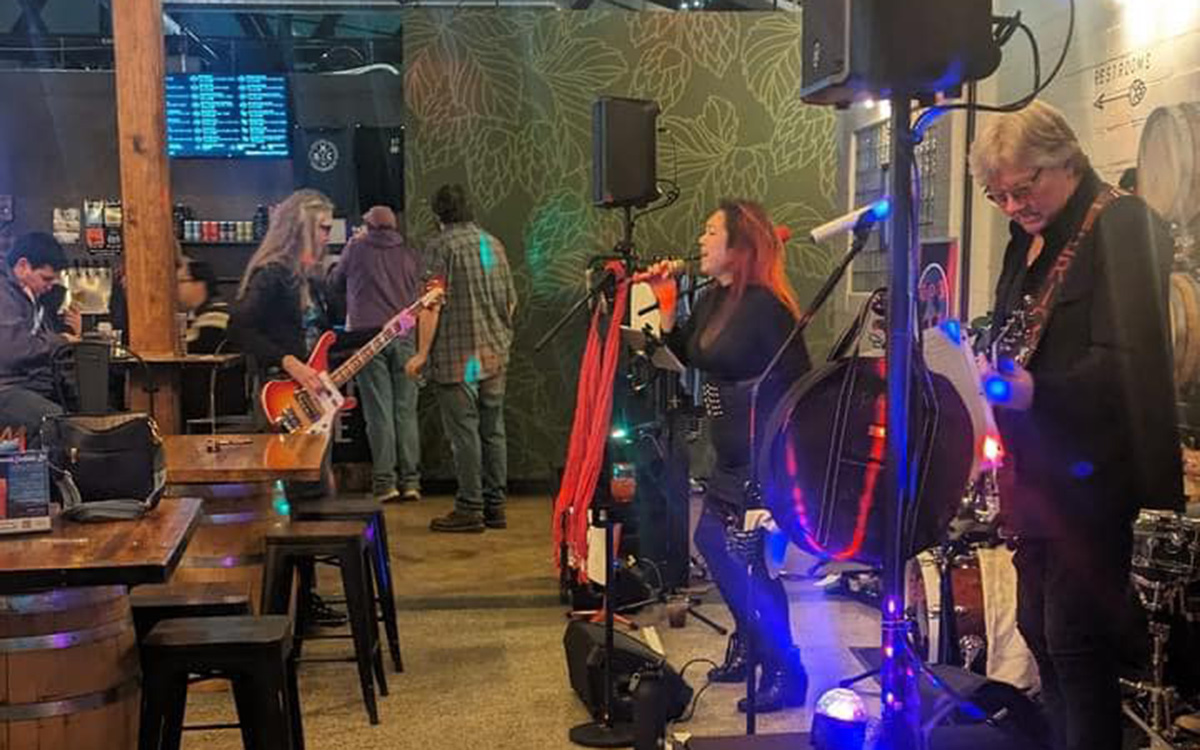 Red Panda Band at Harbor Brewing Lake Villa